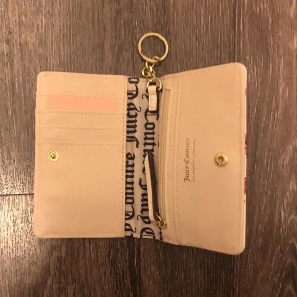 Juicy Couture White Ditsy Rose Purse W/ Matching Wallet - Picture 8 of 15